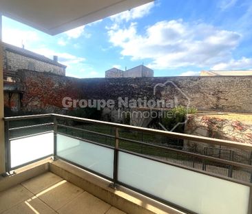 A LOUER - CHATEAURENARD - Appartement T2 avec parking et terrasse., - Photo 5