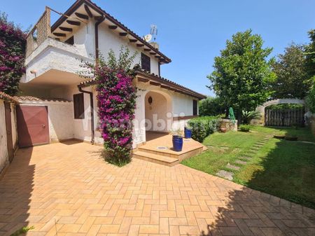 Villa bifamiliare via Mediana Vecchia, Centro, San Felice Circeo - Photo 2