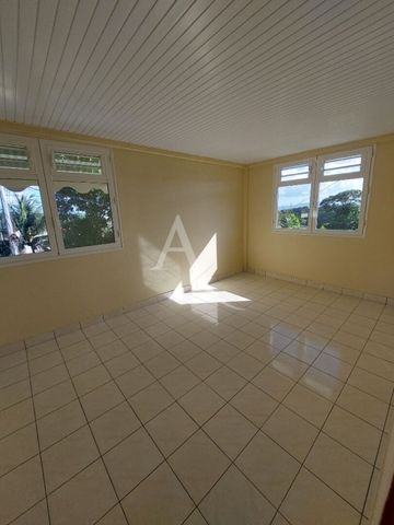 Location Appartement 87.74m² 4 pièces Fort de france - Photo 2