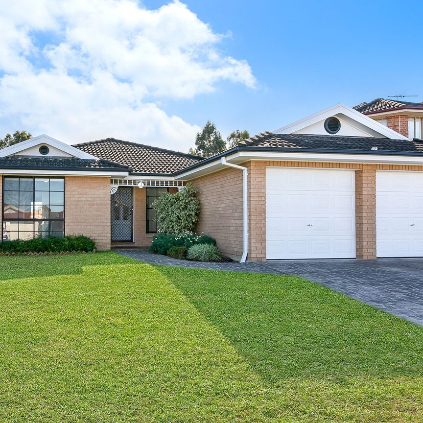 Discover Your Dream Home in Kellyville&colon; Family Living at Its Best&excl; - Photo 1