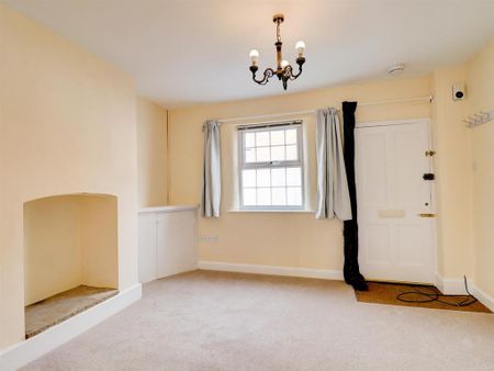 2 bedroom end of terrace house to rent - Photo 2