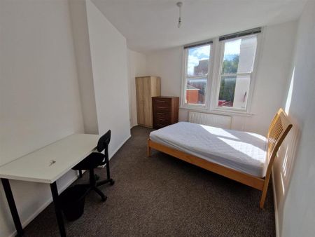 3 bedroom house share to rent - Photo 3