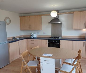 2 bedroom flat to rent - Photo 5