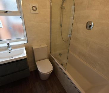 3 bedroom terraced house to rent - Photo 6