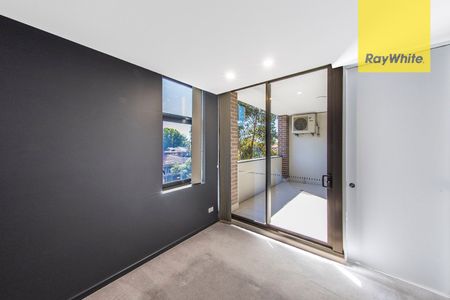 ONE BEDROOM PLUS STUDY IN PRIME PARRAMATTA LOCATION - MUST VIEW - Photo 5