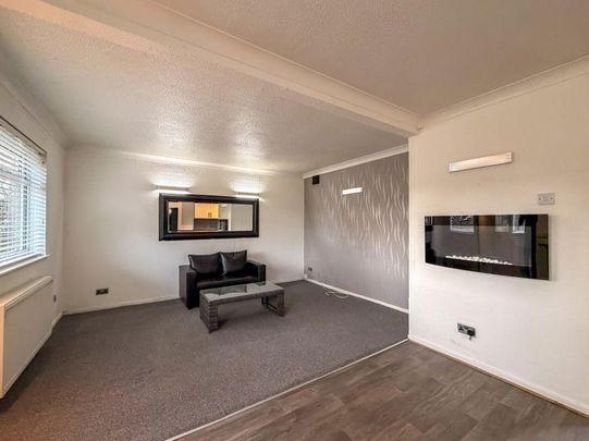 2 bedroom semi-detached house to rent - Photo 1