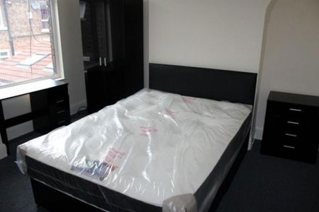 4 bedroom house to rent - Photo 3