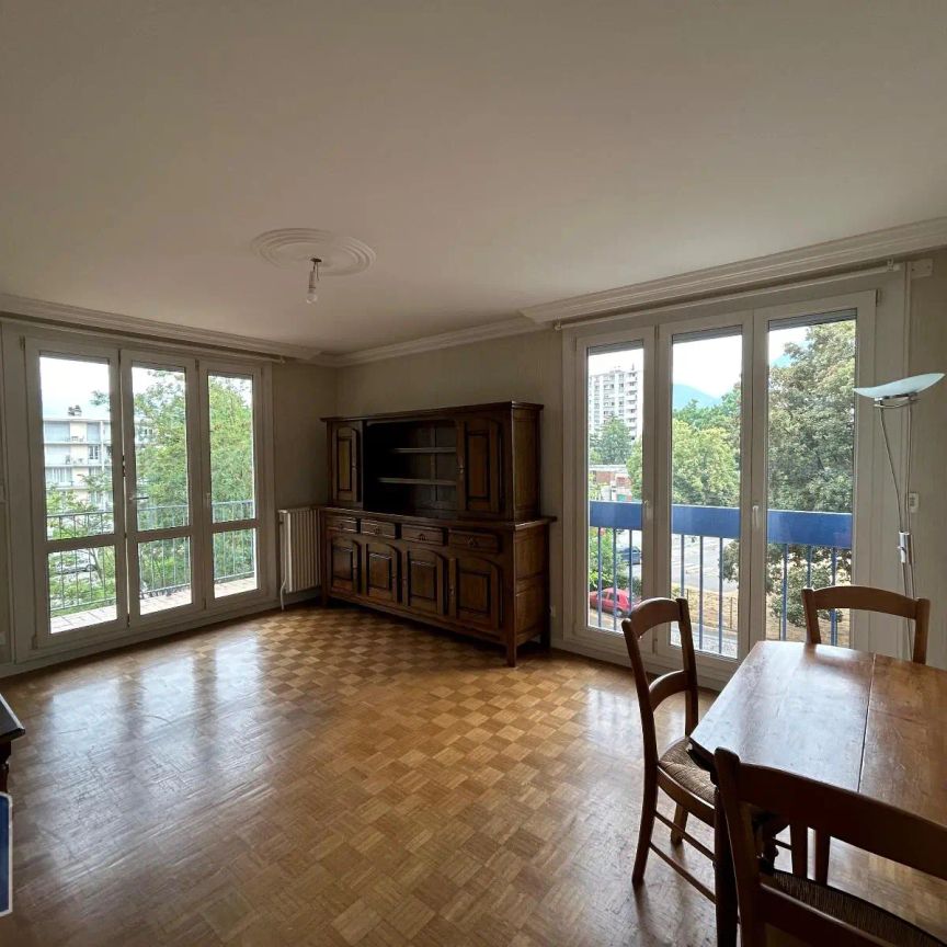 Appartement à louer 3 pièces 73m² - Photo 1