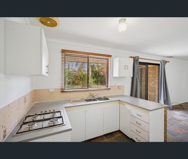 25 Swanley Street, Marangaroo, WA 6064 - Photo 3