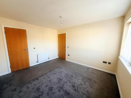 4 bedroom terraced house to rent - Photo 3