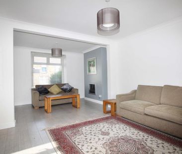 3 bedroom terraced house to rent - Photo 6