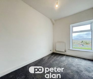 Heol Ty'n Y Garn, Pen-y-Fai - Photo 2