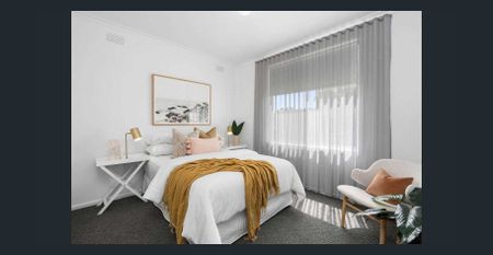 Gorgeous 3 Bedroom Home with Separate Home Office - Photo 2