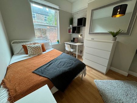 3 Bed End Terrace, Brookdale Road, L15 - Photo 5