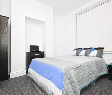 1 bed house share to rent in Towneley Street, Burnley, BB10 - Photo 1