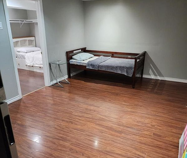 For Lease - 18 Valley Stream Drive, Toronto, Ontario - Photo 3