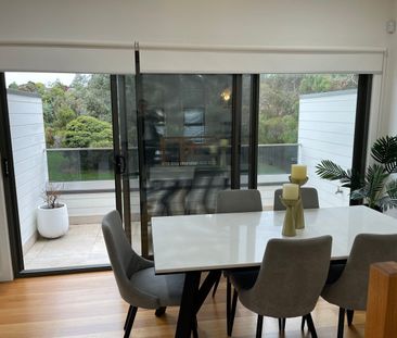 'Parkland Setting, Strathmore Schools Zone' - For Lease - Photo 3