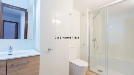 Ático de alquiler en Puerta Ferrisa, Centro - El Castillo - Foto 3