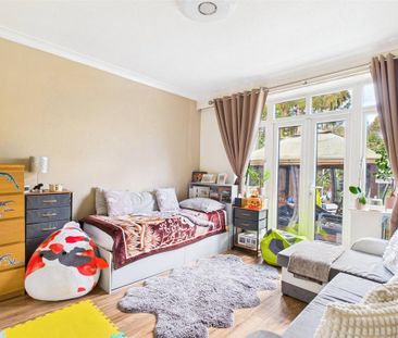 4 bedroom detached house to rent - Photo 5