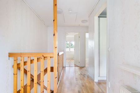 Vreta backe, Tumba - Photo 4