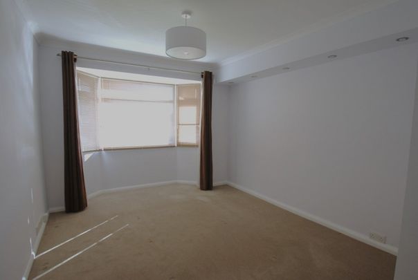 Roman Way, Bourne End, Buckinghamshire,SL8 - Photo 1