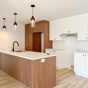 Appartement De 3 Chambres - Photo 2