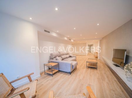 Piso de alquiler en Plaza Calvo Sotelo, 1, Barrio del Centro - Photo 3