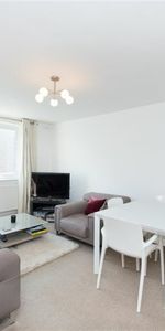 2 Bedroom Flat To Let - Photo 4