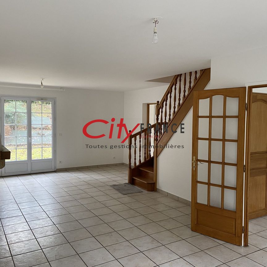 Location Maison 5 pièces 122m² ORGEVAL 78630 - Photo 1