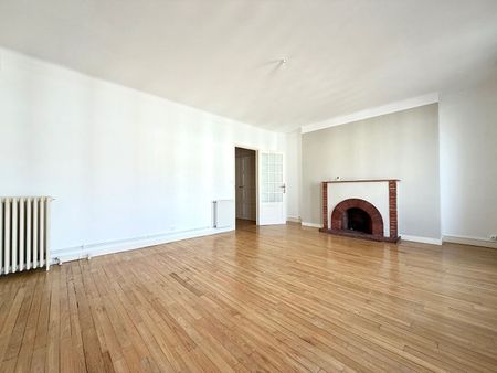 Location Appartement 4 pièces 82m² BREST 29200 - Photo 2