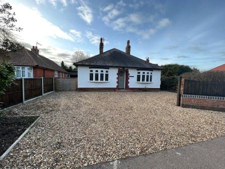3 bedroom bungalow to rent - Photo 4