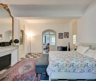 Location Maison Aix-en-Provence 8 Pièces 250 m² - Photo 5