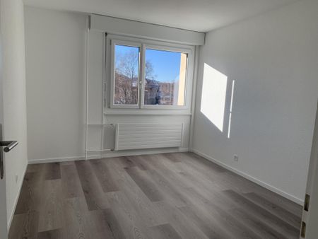 Rue Blaise-Cendrars 10, appartement 3ème Est - Photo 2
