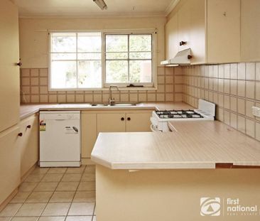 Ideal Location - Photo 6