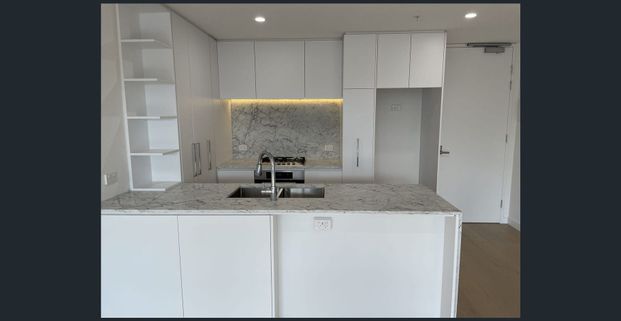 Modern Apartment Living in Ringwood - Photo 1