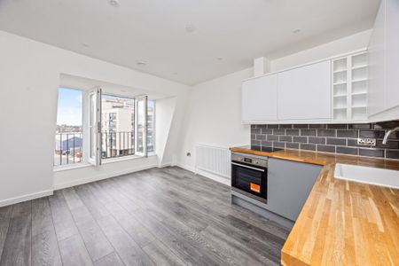 Brighton Road, Shoreham-By-Sea, BN43 - Photo 2