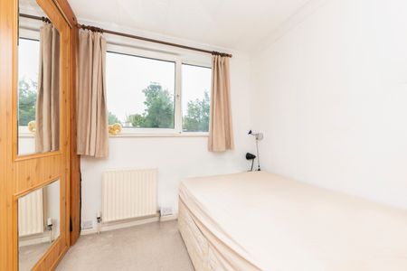 1 Bed Flat, Earlsfield Road, SW18 - Photo 5