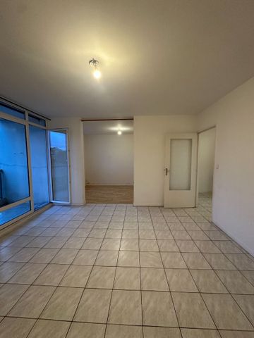 Location Appartement 3 pièces 73m² - Photo 3