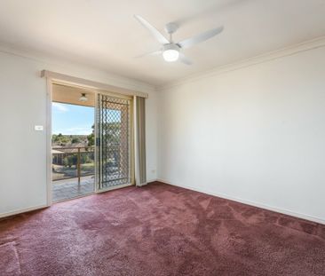 2/8 Owen Stanley Rd, Glenfield NSW - Photo 5