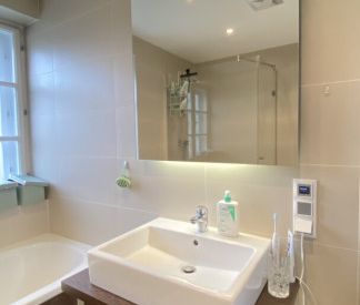 Gemütliche Drei Zimmer Wohnung im Zentrum von Krems - Foto 1