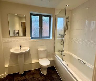 2 bedroom flat to rent - Photo 6