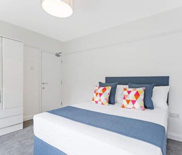 1 bedroom in a house share to rent - Photo 4