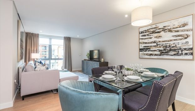 Luxury Three Bed Two Bathroom with Water Views – Merchant Square W2 1AN - Photo 1