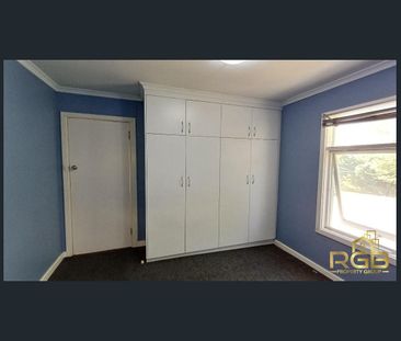 Charming Three-Bedroom Home in Ingle Farm – Perfect for Family Living! - Photo 3