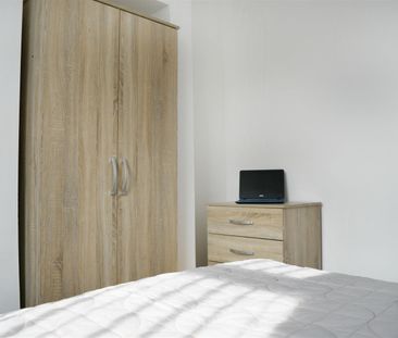 1 bed house share to rent in Woodbine Road, Burnley, BB12 - Photo 4