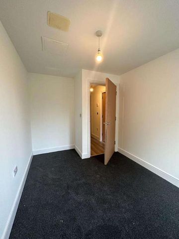 Black Eagle Drive, Northfleet, DA11 - Photo 2