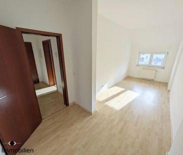++ gemütliche 3-Raum Dachgeschosswohnung auf der Gießerstraße - auf... - Photo 1