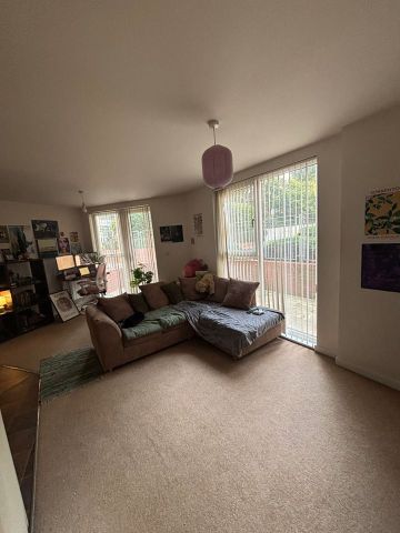 1 Bed Flat, Mason Way, B15 - Photo 2