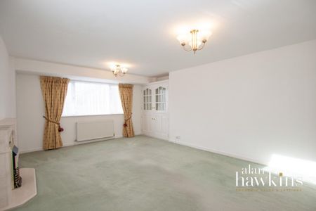 3 bedroom detached bungalow to rent - Photo 4