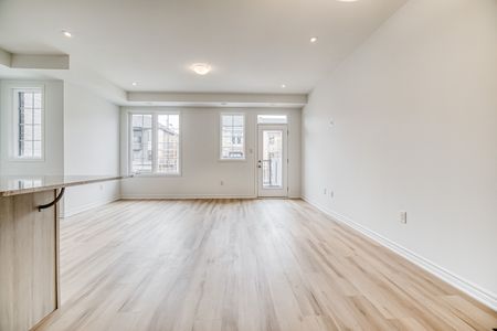 For Lease - 53 Pearen Lane, Barrie, Ontario - Photo 5